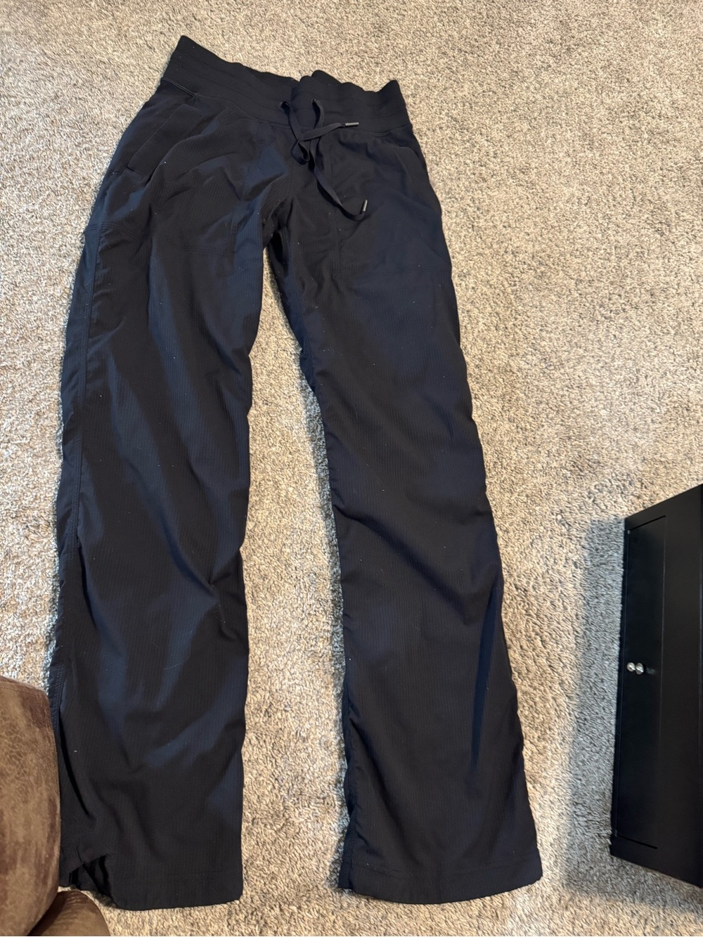 Lululemon Black Drawstring Waist Wide-Leg Pants/joggers